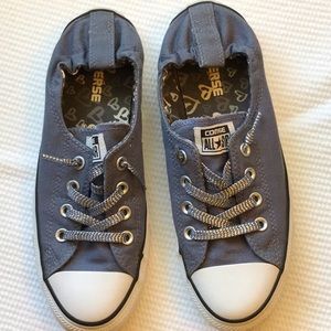 Women’s Converse size 9